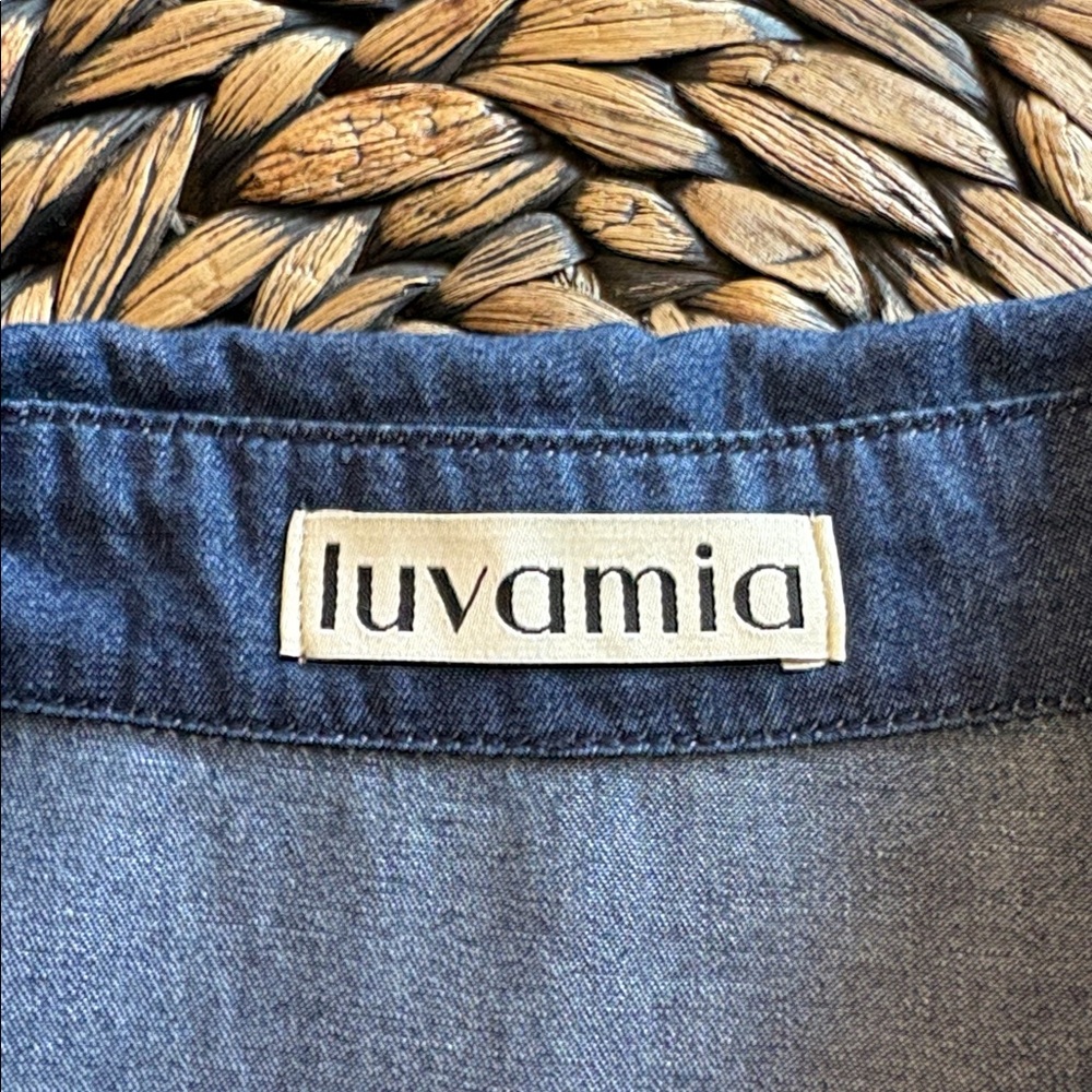 Luvamia Chambray Long Sleeve Button Down Denim Shirt size L - Picture 10 of 16